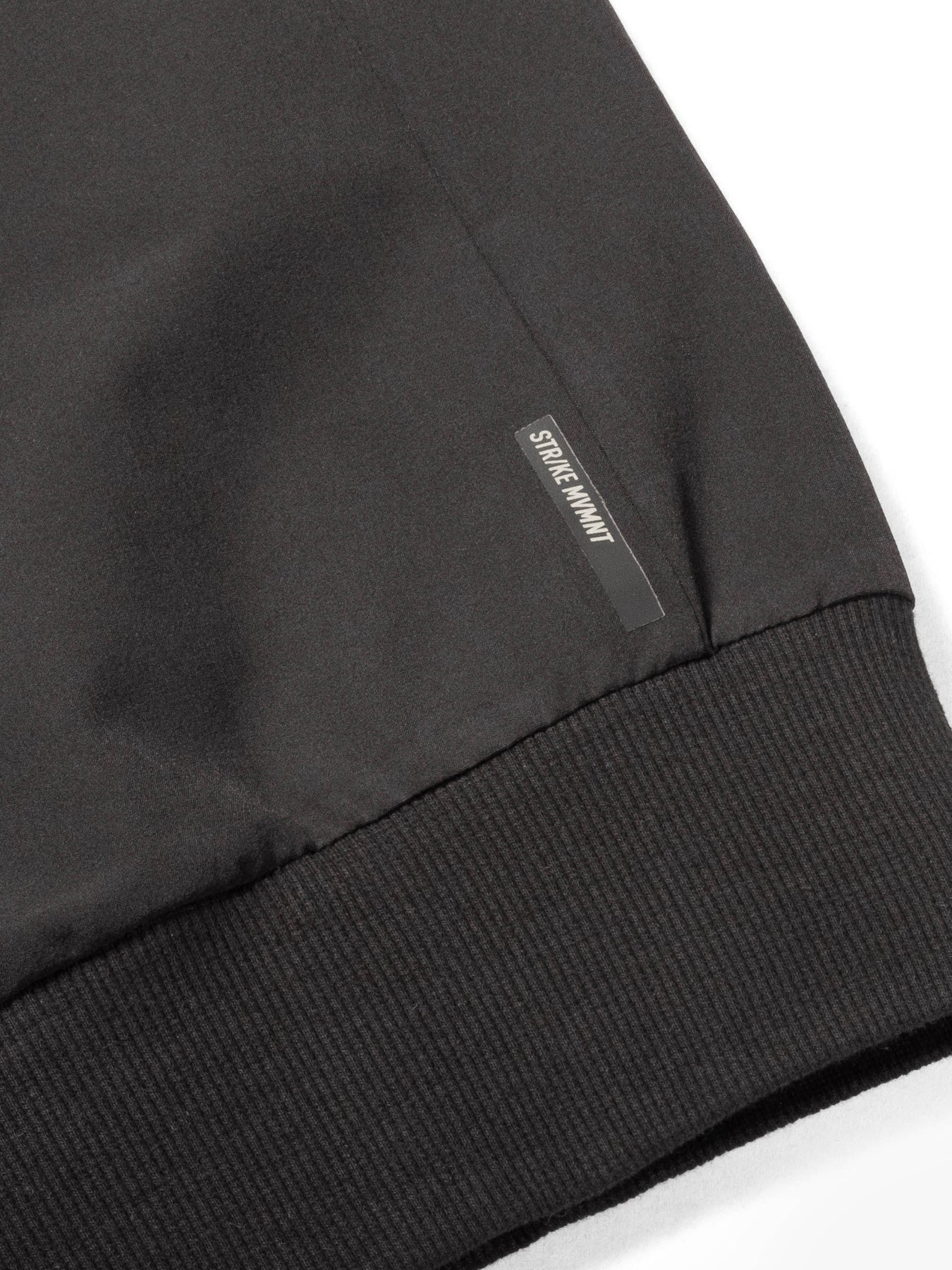 Strike Mvmnt Field TrackShirt – Flag QuickDry Phantom Black