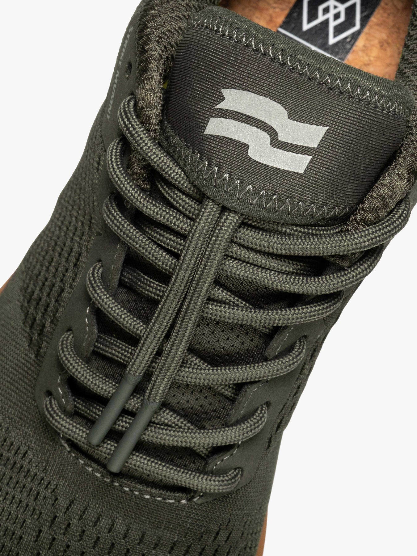 Strike Mvmnt Haze Trainer Black Lava / Mojave