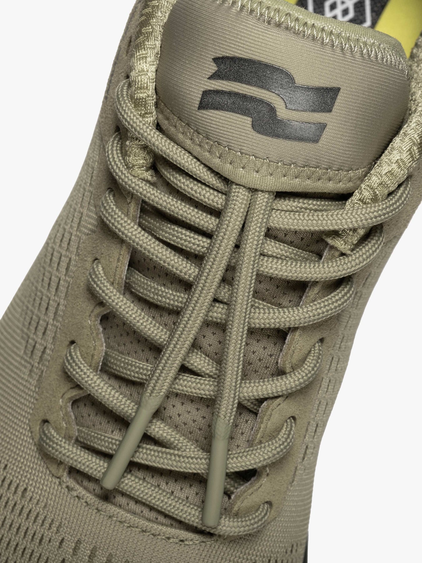 Strike Mvmnt Haze Trainer Defender