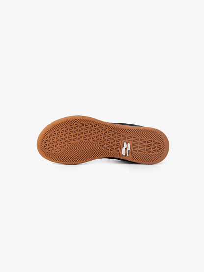 Strike Mvmnt Transit StreetTrainer™ Matte Black / Gum
