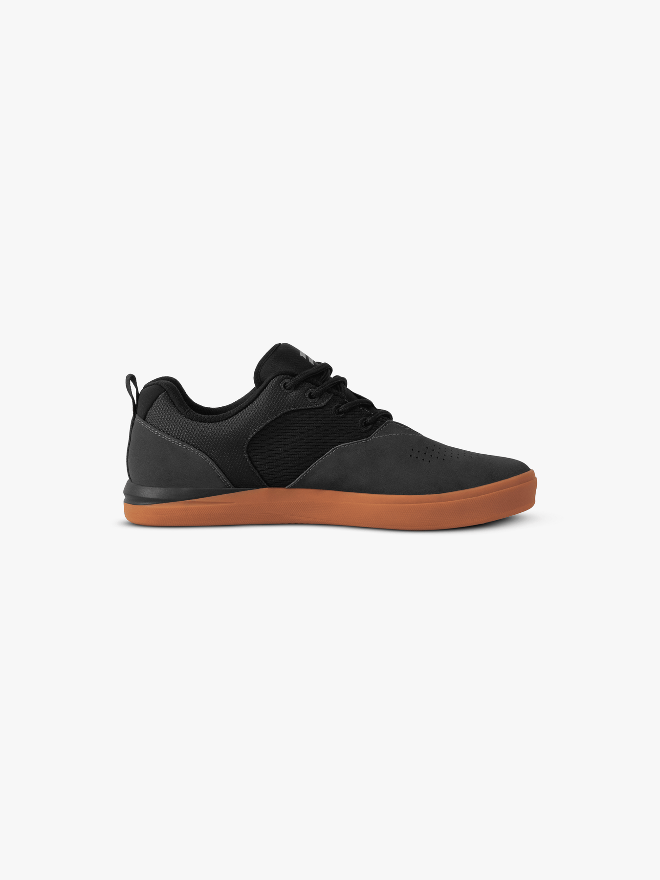 Strike Mvmnt Transit StreetTrainer™ Matte Black / Gum