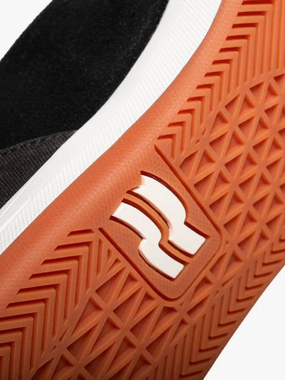 Strike Mvmnt Transit Slip-On StreetTrainer™ Black Suede / Gum
