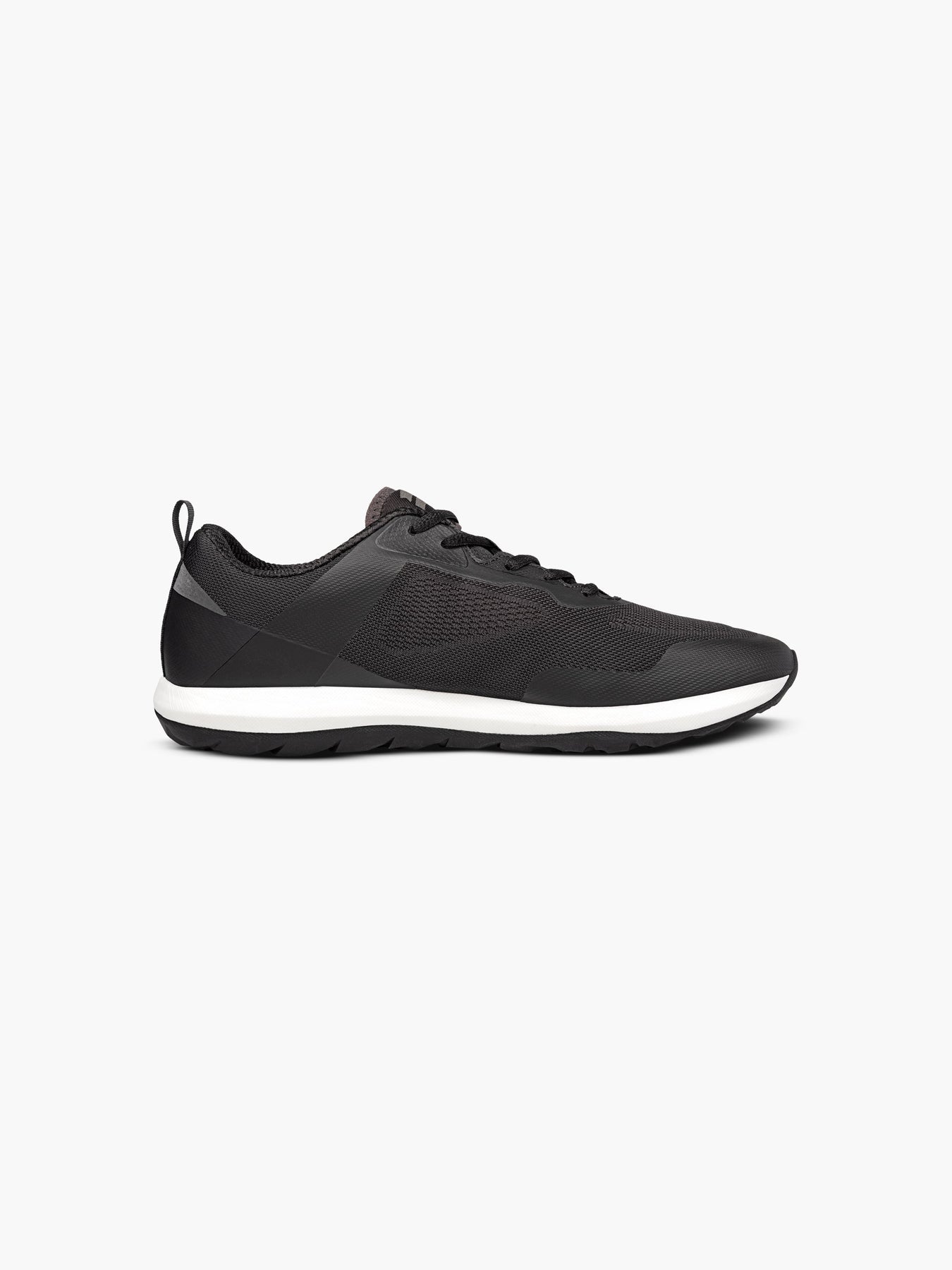 Strike Mvmnt Vimana Hybrid Runner Phantom Black / Classic White