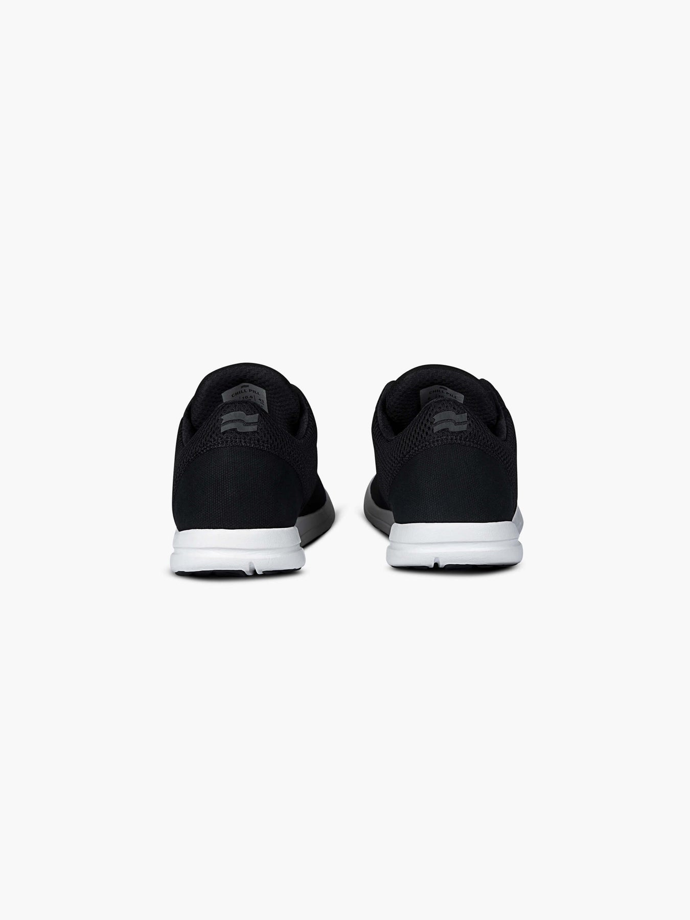 Strike Mvmnt Chill Pill AF Trainer Phantom Ripstop / Classic White