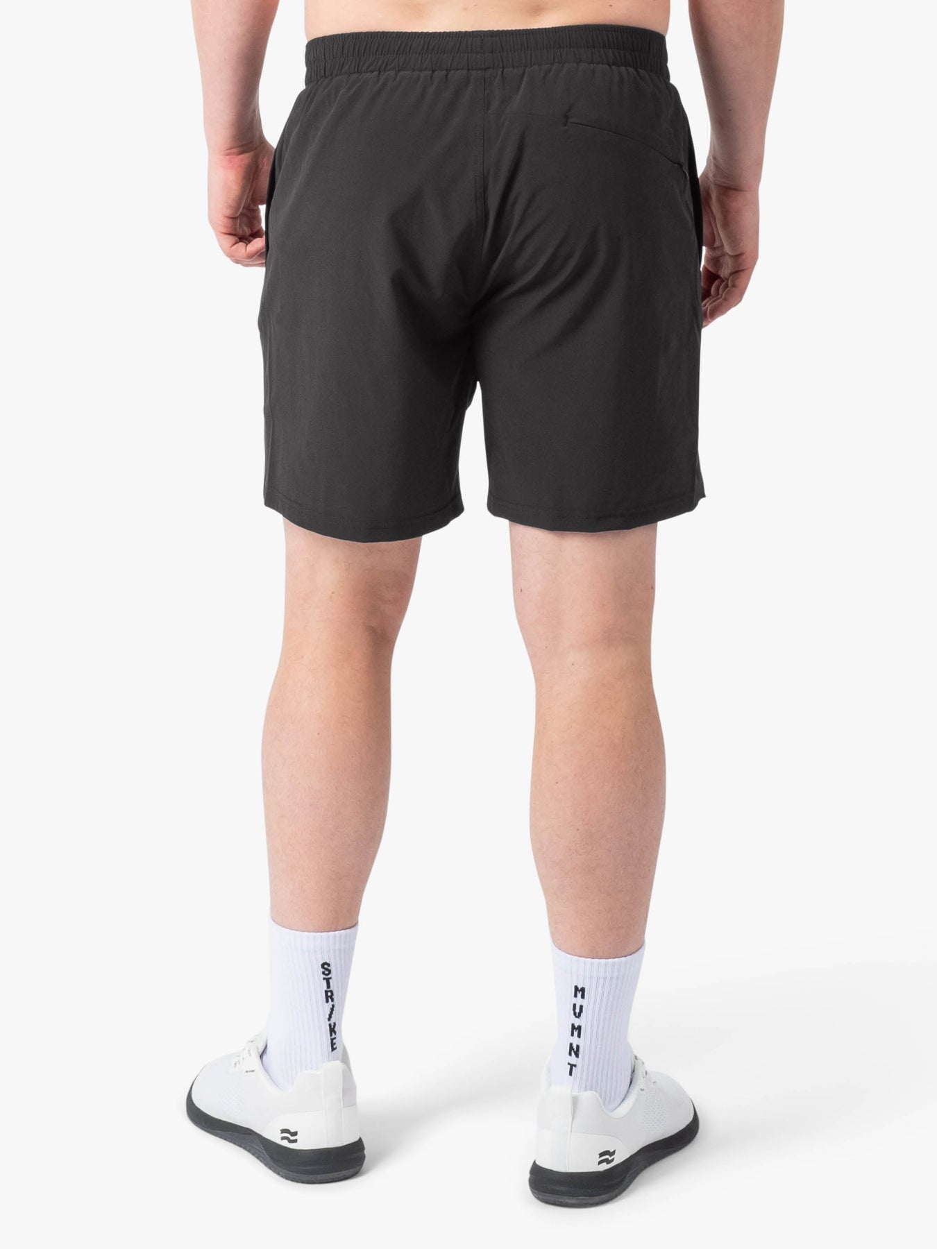 Strike Mvmnt Key Short - Track QuickDry Phantom Black / White