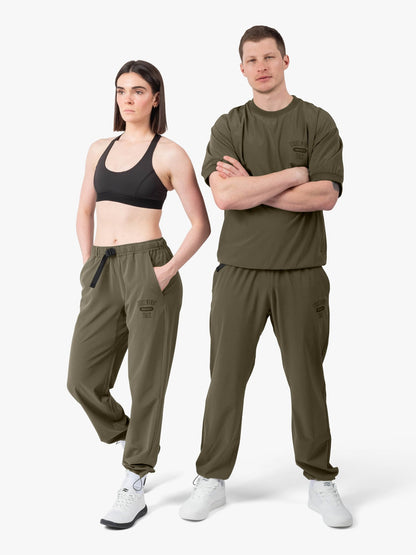 Strike Mvmnt Field TrackPant - Track QuickDry Burnt Olive / Black