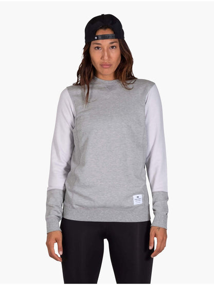 Strike Mvmnt 2-Tone Fitted Crewneck Lunar Grey / Chalk White