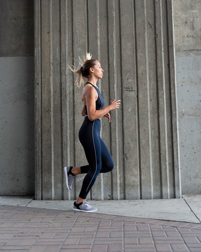 Strike Mvmnt Bound Bra Navy / Phantom TechStretch